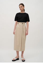 High-Waisted Linen Midi Skirt with Button Front and Pleated Detailing for Elegant Style
