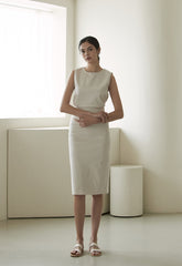 High-Waisted Tailored Linen Skirt with Sleek Midi Silhouette for Refined Everyday Elegance