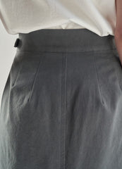 High-Waisted Linen Midi Skirt With Belt Detail And Tailored Panel Seams
