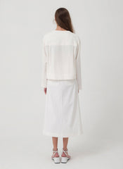 Tailored Linen Blazer with Wide Lapel Collar and Relaxed Fit for Effortless Sophistication