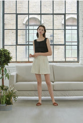 Linen Square-Neck Tank Top with Scalloped Straps and Textured Weave – Feminine Summer Staple