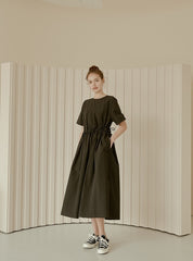 Relaxed Fit Linen Dress with Gathered Waist and Short Sleeves for Effortless Modern Style