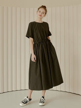 Relaxed Fit Linen Dress with Gathered Waist and Short Sleeves for Effortless Modern Style