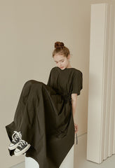 Relaxed Fit Linen Dress with Gathered Waist and Short Sleeves for Effortless Modern Style