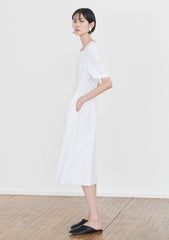 Elegant Square Neck Linen Midi Dress with Short Sleeves and Tailored A-Line Silhouette