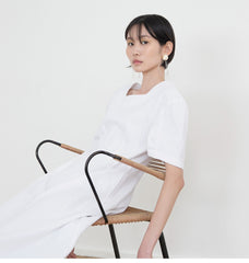 Elegant Square Neck Linen Midi Dress with Short Sleeves and Tailored A-Line Silhouette