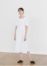 Elegant Square Neck Linen Midi Dress with Short Sleeves and Tailored A-Line Silhouette