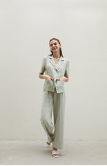 Short Sleeve Notch Collar Linen Shirt with Tailored Fit and Front Button Detailing