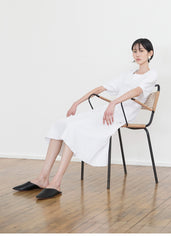 Elegant Square Neck Linen Midi Dress with Short Sleeves and Tailored A-Line Silhouette