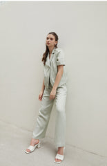 High-Waisted Wide Leg Linen Pants with Tailored Fit and Soft Drape for Elegant Comfort