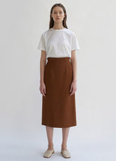 Sleeveless V-Neck A-Line Midi Dress Crafted from Lightweight Linen Fabric