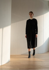 Long-Sleeve Midi Dress in Soft Linen with Gathered Bodice and Flattering Silhouette Design