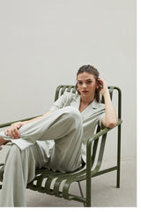 High-Waisted Wide Leg Linen Pants with Tailored Fit and Soft Drape for Elegant Comfort
