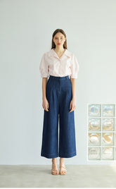 Short Sleeve Linen Blouse with Notched Collar and Soft Puff Sleeves for Feminine Elegance