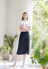 High-Waisted Linen Midi Skirt with Side Button Closure and Clean Tailored Silhouette