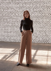 Fitted Cotton Turtleneck Top with Long Sleeves and Stretch Fabric for Elegant Everyday Layering