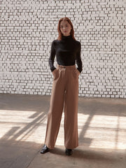 Fitted Cotton Turtleneck Top with Long Sleeves and Stretch Fabric for Elegant Everyday Layering