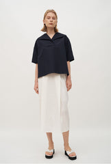 Relaxed-Fit Linen Blouse with Wide Collar and Half Sleeves in Breathable Natural Fabric