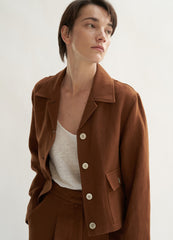 High-Waisted Wide-Leg Linen Pants With Tailored Pleats and Cropped Hemline