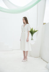 Linen Midi Dress with Puff Sleeves and Double-Breasted Waist Detail for Elegant Summer Wear