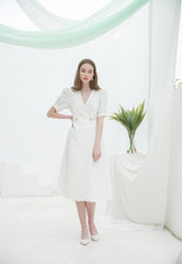 Linen Midi Dress with Puff Sleeves and Double-Breasted Waist Detail for Elegant Summer Wear