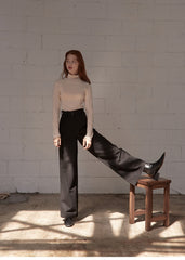 Wide-Leg High-Rise Linen Pants with Tailored Pleats and Minimalist Silhouette for Everyday Elegance