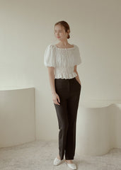 Off-Shoulder Smocked Linen Blouse With Puff Sleeves And Ruffled Hem For Elegant Casual Wear