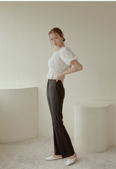 Off-Shoulder Smocked Linen Blouse With Puff Sleeves And Ruffled Hem For Elegant Casual Wear