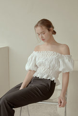 Off-Shoulder Smocked Linen Blouse With Puff Sleeves And Ruffled Hem For Elegant Casual Wear