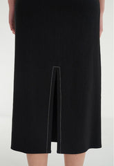 High-Waisted Linen Midi Skirt with Front Button Detail and Back Vent for Everyday Elegance