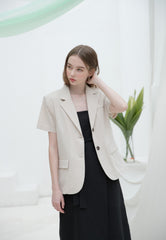 Short-Sleeve Linen Blazer with Notch Lapel and Tailored Fit for Effortless Layered Looks