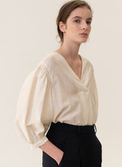 V-Neck Linen Blouse with 3/4 Balloon Sleeves and Gathered Shoulder Detail for Modern Femininity