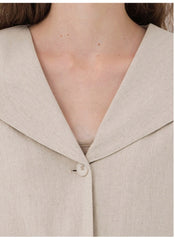 Tailored Linen Blazer with Wide Notched Lapel and Relaxed Fit for Effortless Chic Styling