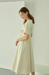 Structured Linen Midi Dress with Square Neckline and Short Sleeves for Refined Daywear
