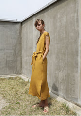 Linen Midi Dress with Waist Tie and Side Slits – Sleeveless Elegant Summer Wardrobe Essential