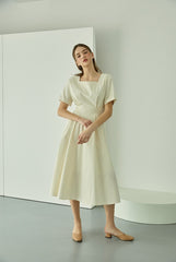 Structured Linen Midi Dress with Square Neckline and Short Sleeves for Refined Daywear