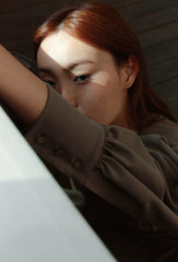 Elegant Wrap-Style Linen Dress with Puff Sleeves and Midi Length