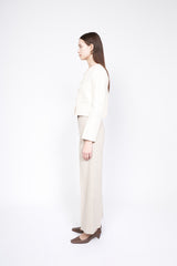 Cropped Button-Up Linen Blazer with Tailored Fit – Elegant Lightweight Jacket for Modern Women