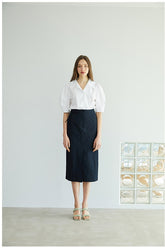 High-Waisted A-Line Linen Skirt with Back Vent and Midi Hem – Elegant Summer Staple