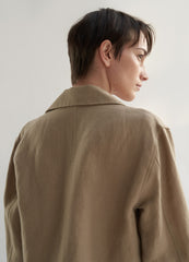 Cropped Linen Blazer with Patch Pocket and Button Front for Tailored Summer Styling