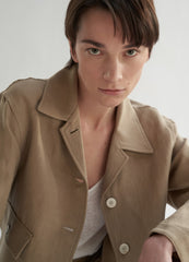 Cropped Linen Blazer with Patch Pocket and Button Front for Tailored Summer Styling