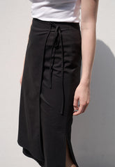 High-Waisted Button-Wrap Linen Skirt for Women – Tailored Fit with Back Slit Detail