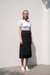 High-Waisted Button-Wrap Linen Skirt for Women – Tailored Fit with Back Slit Detail