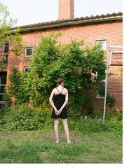 Sleeveless Linen Mini Dress With V-Back Straps And Minimalist Silhouette For Summer Styling