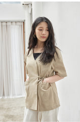 Sleeveless Linen Blouse with Ruffle Collar and Textured Fabric for Elegant Summer Outfits