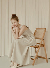 Sleeveless Linen Midi Dress with Square Neckline and Elastic Waist for Effortless Elegance