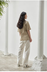 Sleeveless Linen Blouse with Ruffle Collar and Textured Fabric for Elegant Summer Outfits