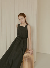 Sleeveless Linen Midi Dress with Square Neckline, Elastic Waist, and Buttoned Back Detail