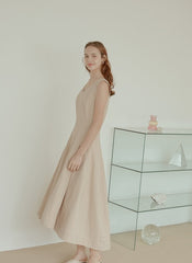 Sleeveless Linen Midi Dress with Fitted Bodice, Flared Hem, and Seam Detailing for Structure