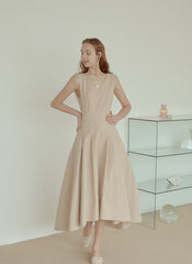 Sleeveless Linen Midi Dress with Fitted Bodice, Flared Hem, and Seam Detailing for Structure